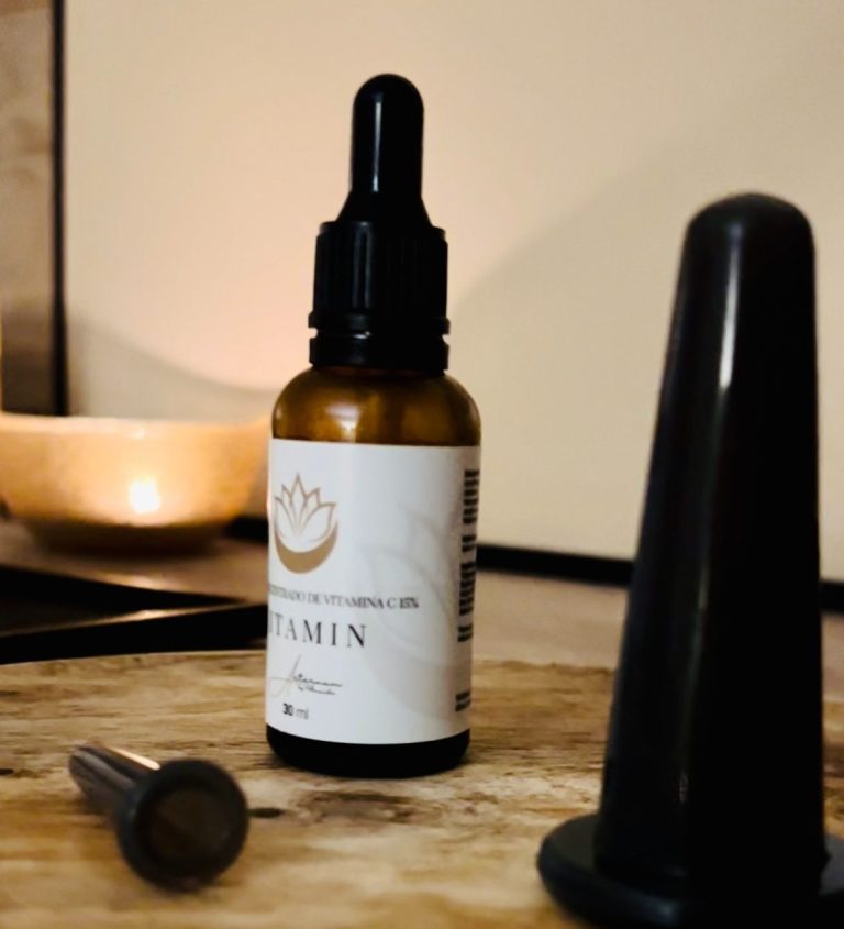 Tratamiento relajante en nuestro centro  wellness en Alicante. Masaje en pareja, el masaje relajante de 60 minutos en cabina doble, un oasis en el centro de Alicante.